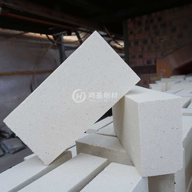 1.2輕質(zhì)硅磚