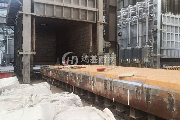 臺(tái)車(chē)式爐都用哪些耐火材料